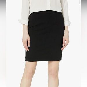 NWT Calvin Klein Short Pencil Skirt | Size 6